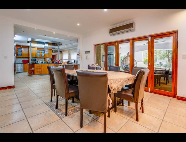 6 BEDROOM HOUSE FOR SALE IN WOODMEAD